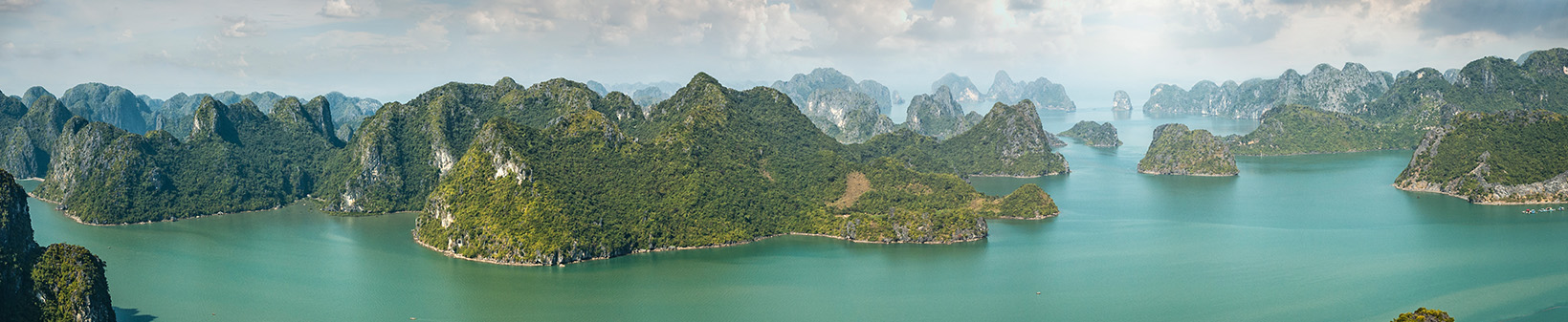 HALONG BAY ON A PRIVATE LUXURY YACHT